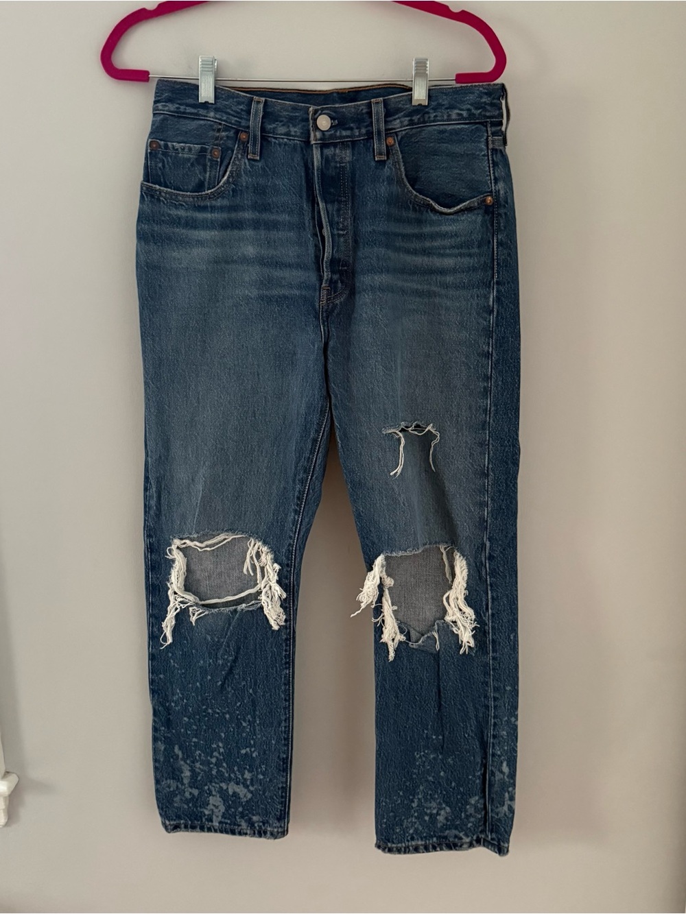 Levi's Women’s Dark Blue Relaxed Fit Distressed Jeans